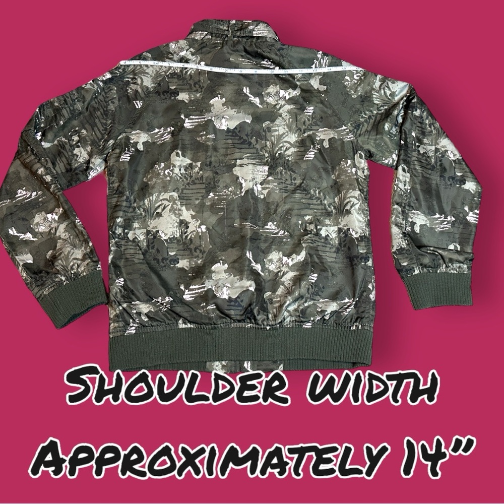 🎉 HOST PICK 🎉Girls’ Members Only Bomber Jacket in camo green and pink. Kids 12 - Picture 7 of 15